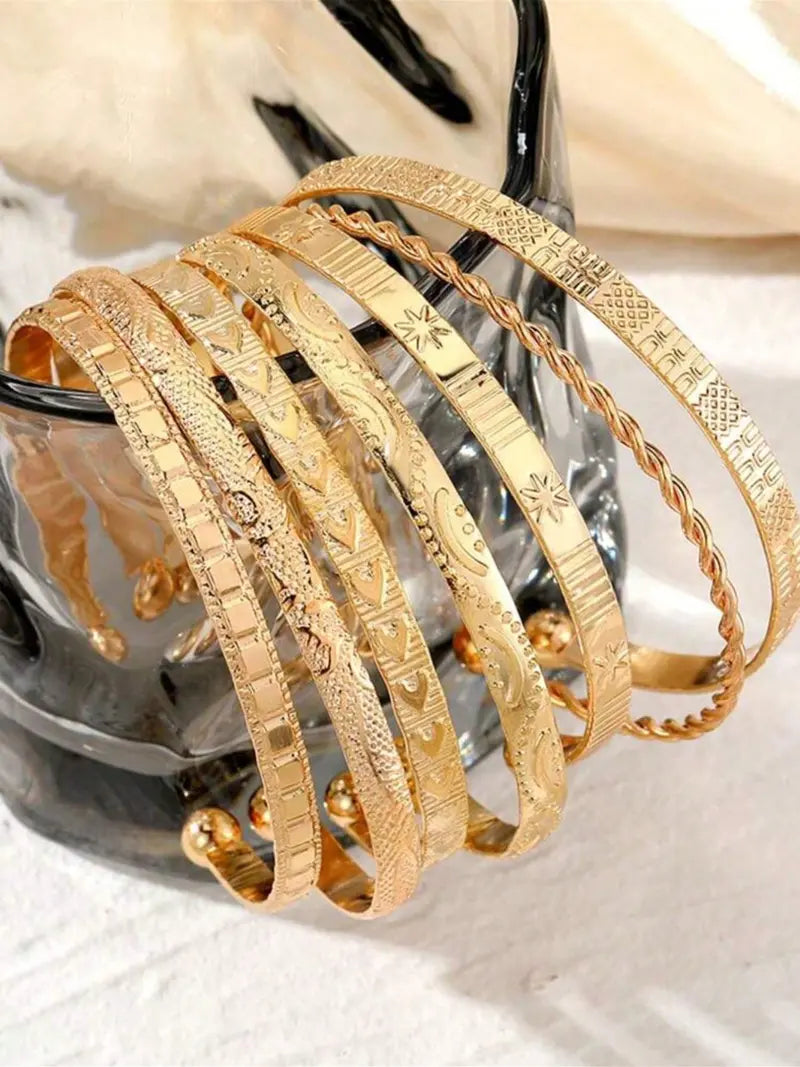 7-Piece set Women's Gold Bangle Set Gold-Plated Stackable Open Cuffs & Classic Embossed Designs, Minimalist Layering Jewelry, Stack Bangles, Perfect Gift For Her, Suitable For Women's Everyday And Vacation Outfits, Bracelets Stack